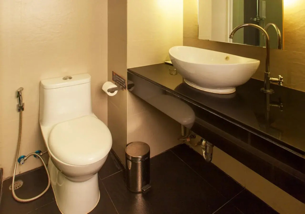 Q Hotel