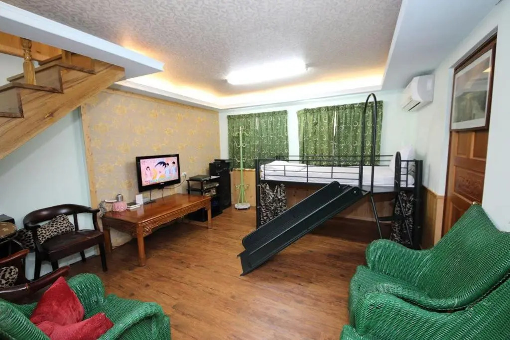 Cup Runneth B&B