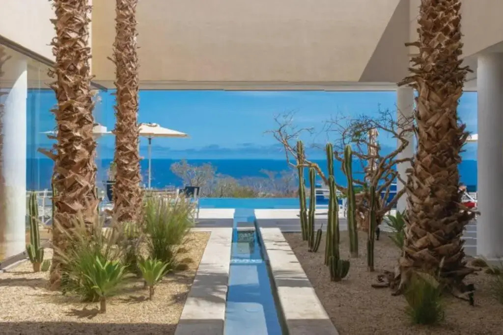Private pool & spa with stunning ocean views Solaria E 101