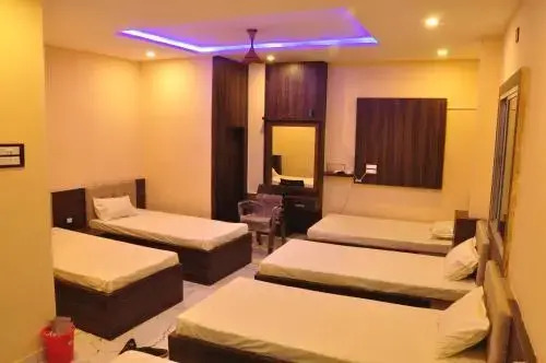 Hotel Golden Inn