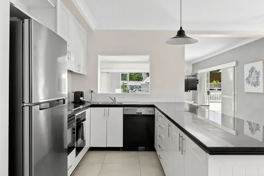 Belle Escapes - Absolute Beachfront Apartment with Private Pool Alamanda Resort "48"
