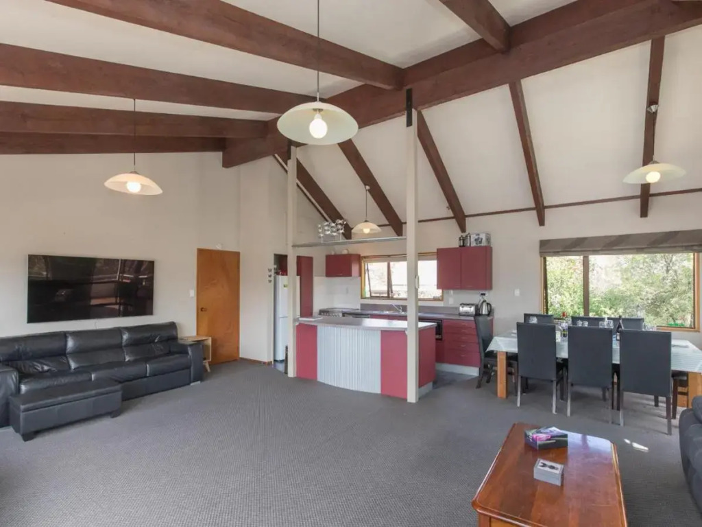 Haven by The Lake - Wanaka Holiday Home