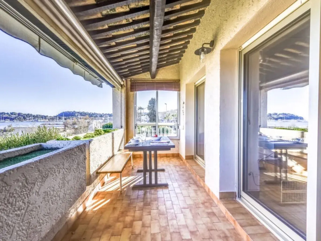 Apartment Les Arbousiers-2 by Interhome