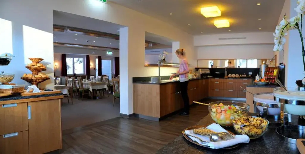 Hotel Hierzegger