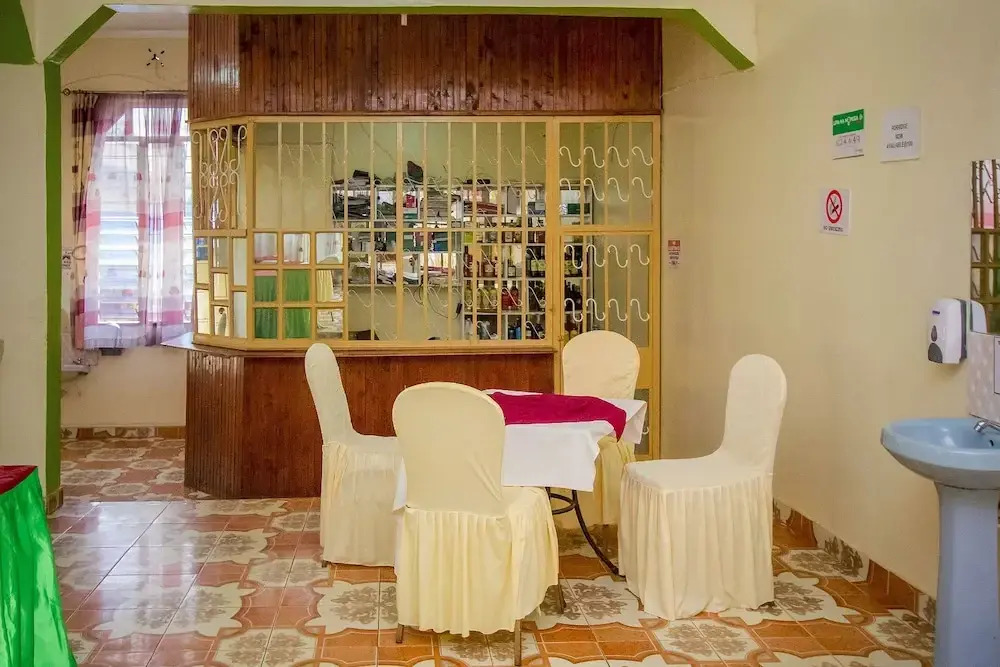 Intercounty Gardens Hotel