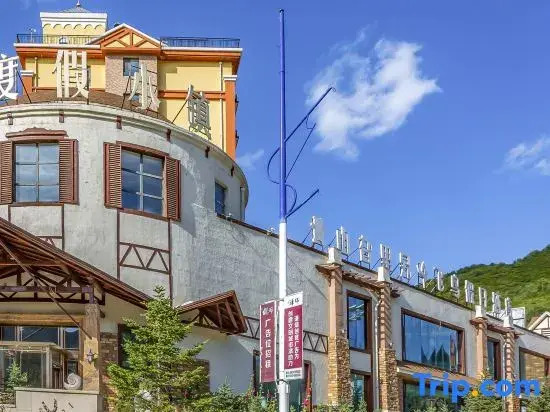 Shangalila Luxury Hotel