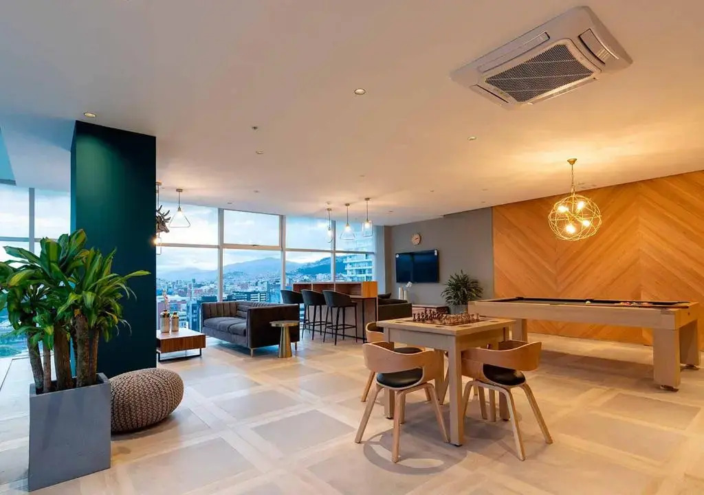 Hermoso departamento 2 habitaciones piso 23 con balcón y jardín en el mejor edificio del Ecuador
