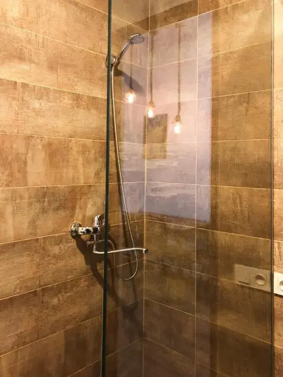 Vangogh apartment