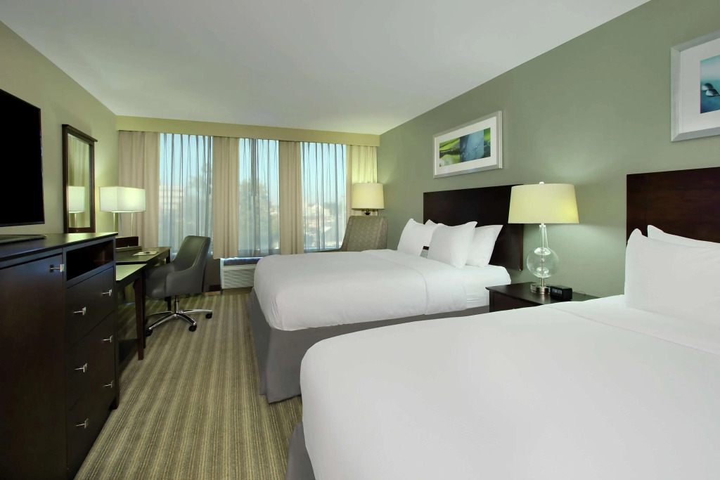 Doubletree by Hilton Newark
