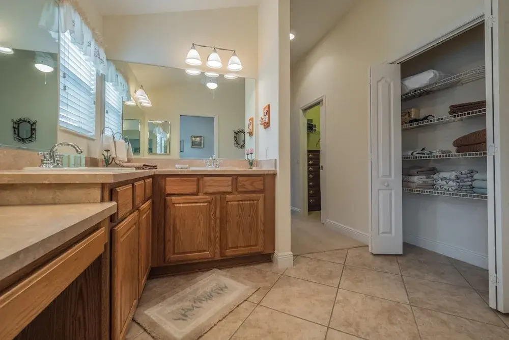 Gayle Mill Drive 1384 by White Pelican VR
