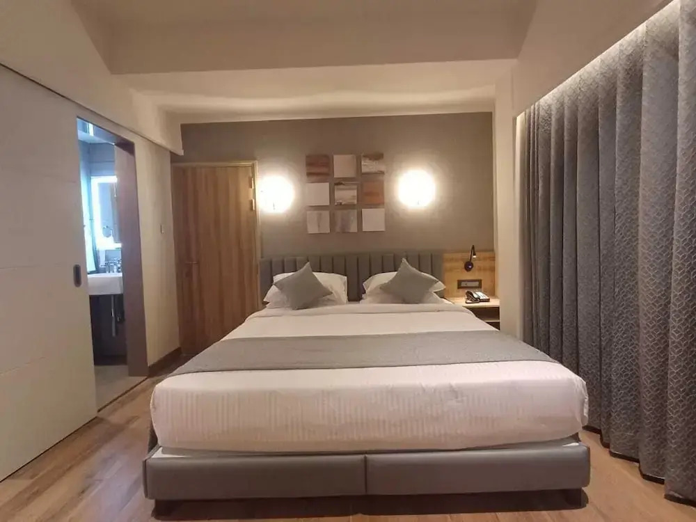 Hotel Raai Hosur