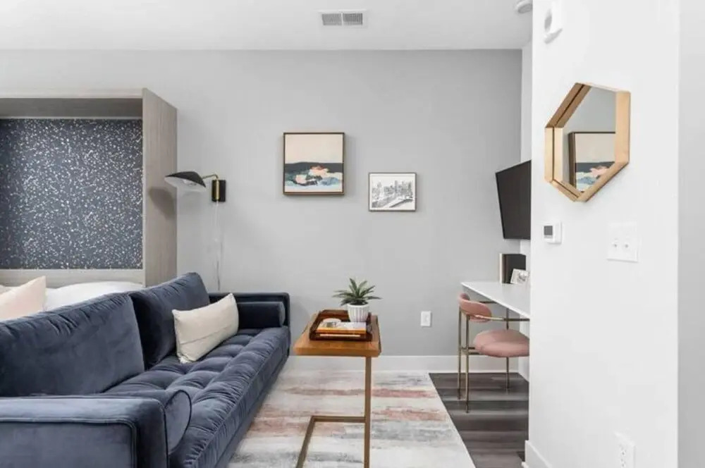 CozySuites at East Washington