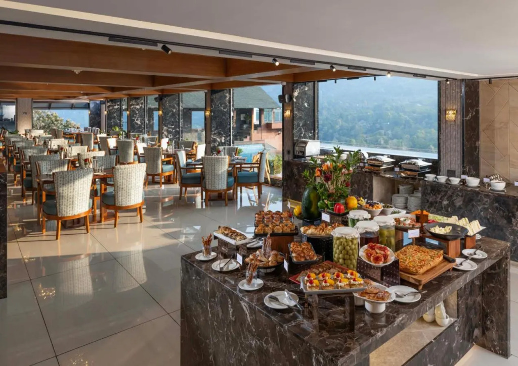 The Grand Cliff Resort Munnar