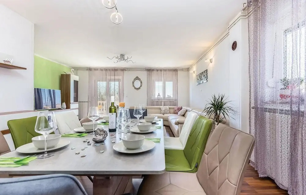 Cozy Apartment In Crikvenica