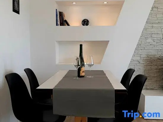 Modern Apartment With Seaview