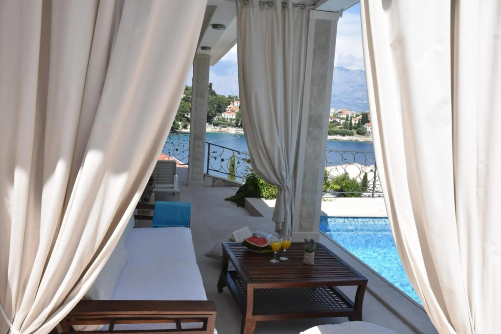 Villa Sky