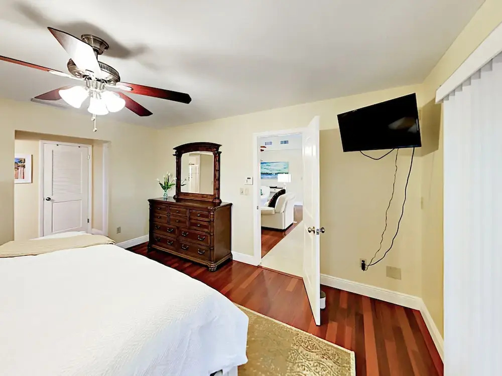 Tequila Canal - 3 Br Home