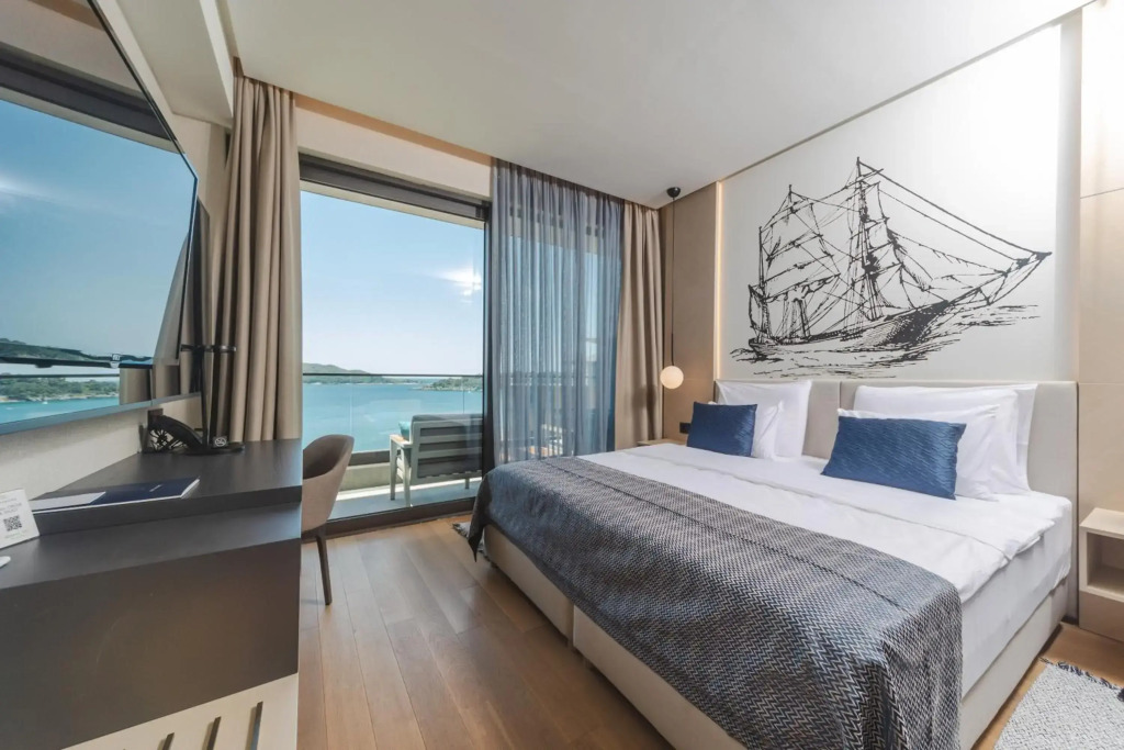Katamare Hotel