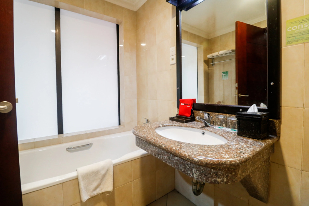 Reddoorz Premium @ Bukit Damai Indah