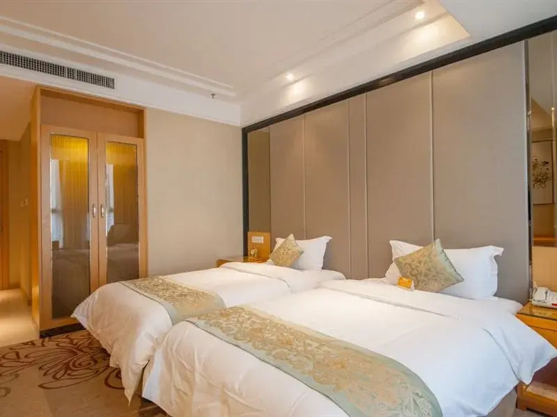 Dongtai Ganghui International Hotel (High-speed Railway Station)