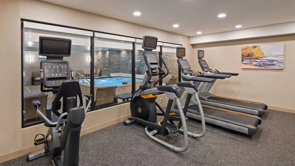 Best Western Plus Superior Inn & Suites