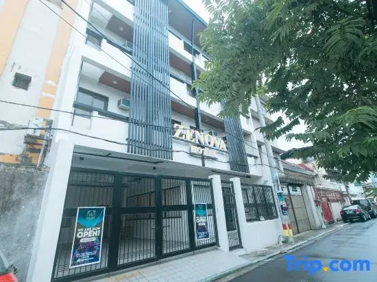 RedDoorz at Zenova Hotel