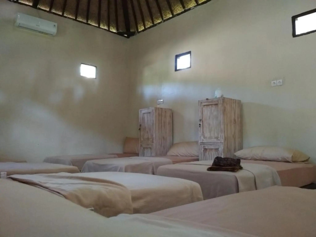 Apit Lawang Penida