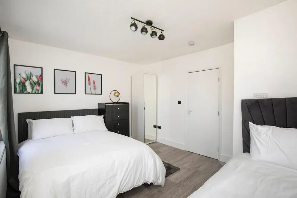 Camberwell Apartment - Stylish 4 Bed