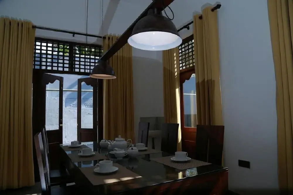 The villa has 6 bedrooms, 1 bathroom, a flat-screen Tv with satellite channels,