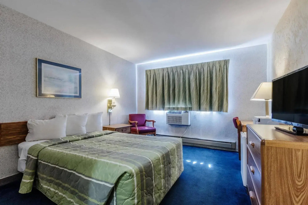 Days Inn by Wyndham La Crosse