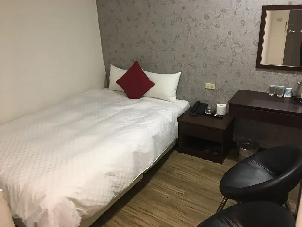 HUA CHUN LIN Hotel