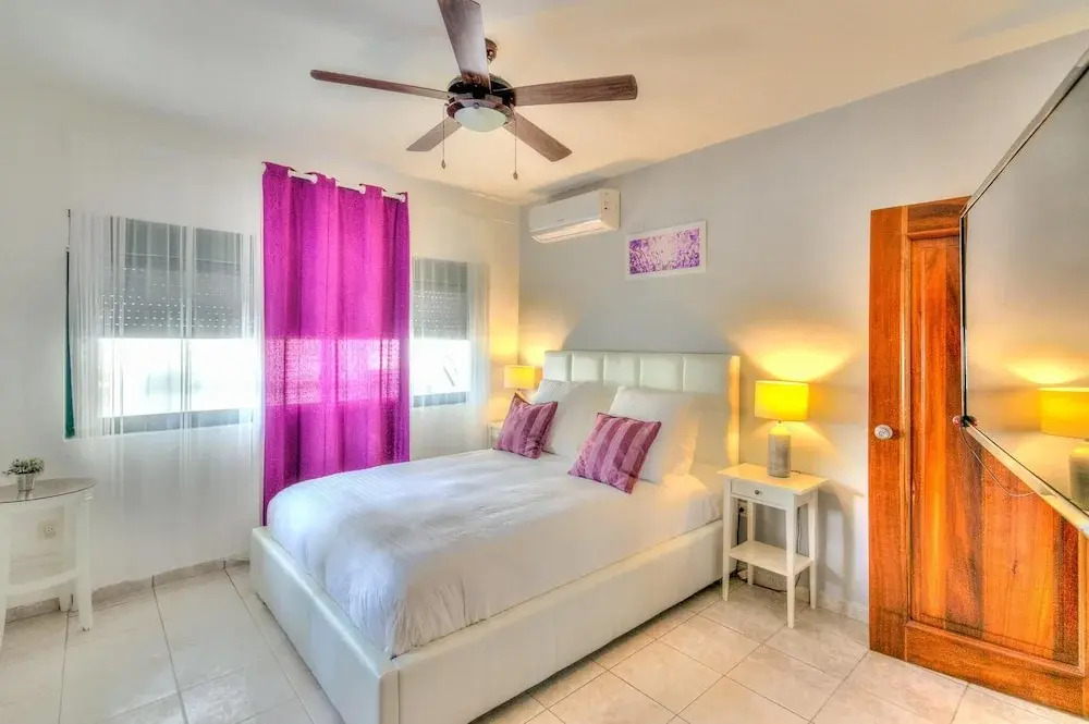 Scenic Oceanfront Apartment With a Walking Distance to the Beach