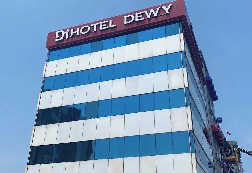 DEWY HOTEL