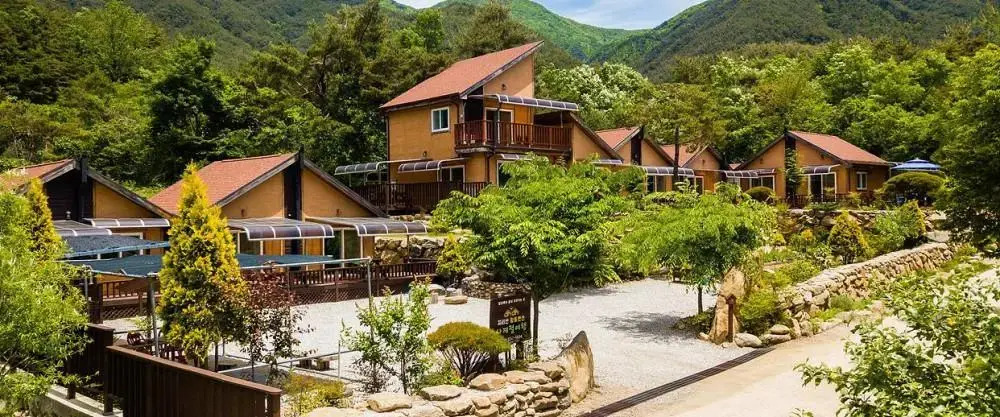 Jirisan Hwangto Pension