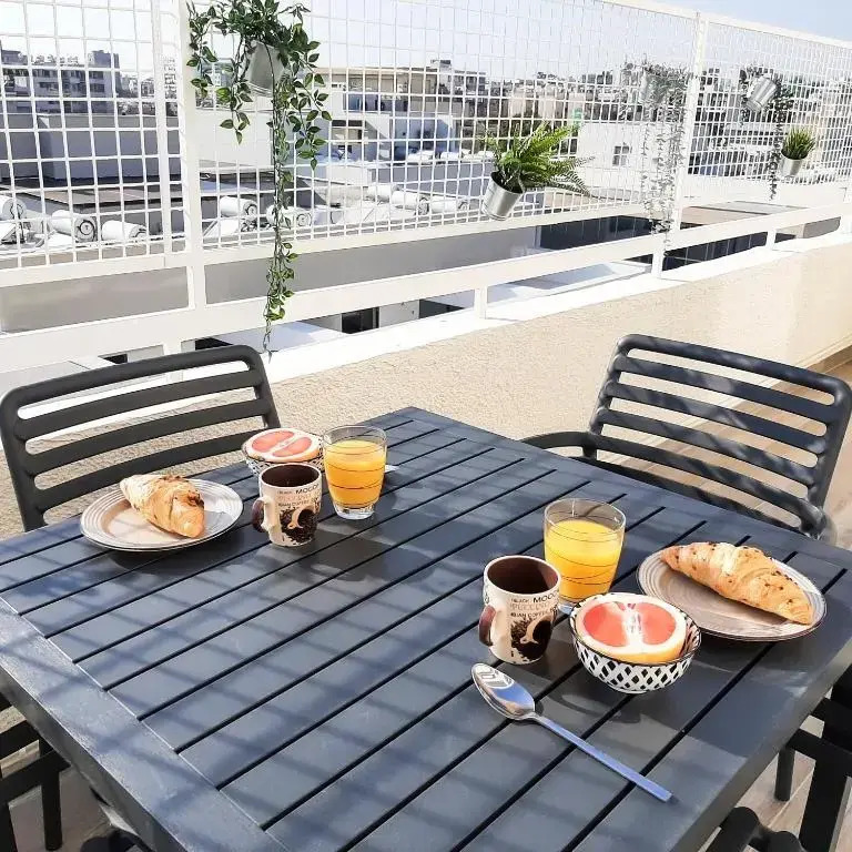 Sea Breeze Central, 2bed