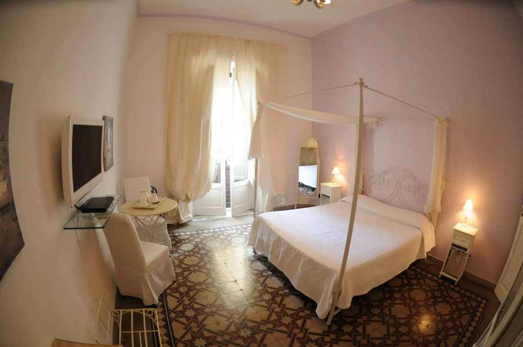 Casa Blanca Rooms&Suites