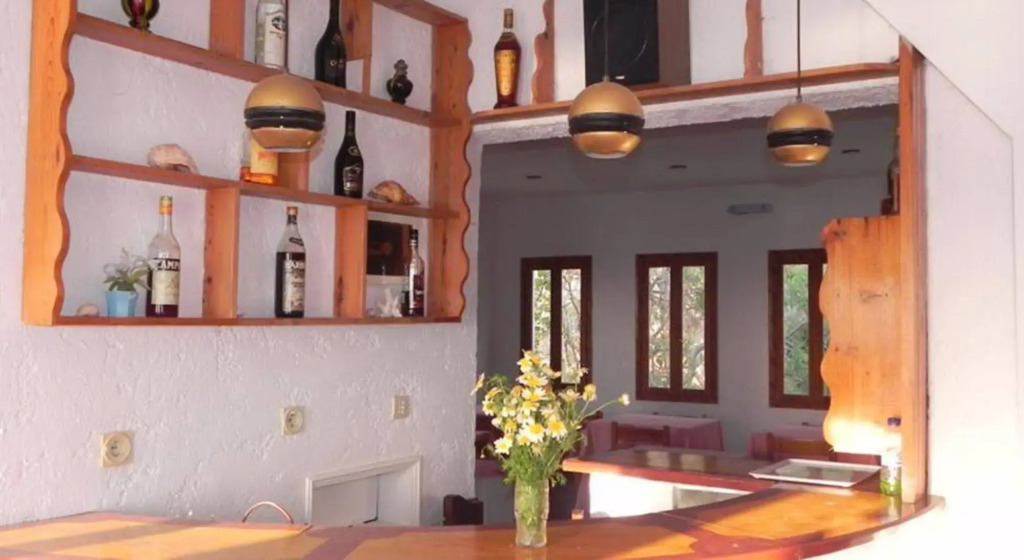 Afroditi Hotel and Hostel