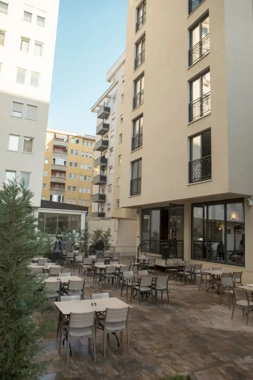Hotel Qama