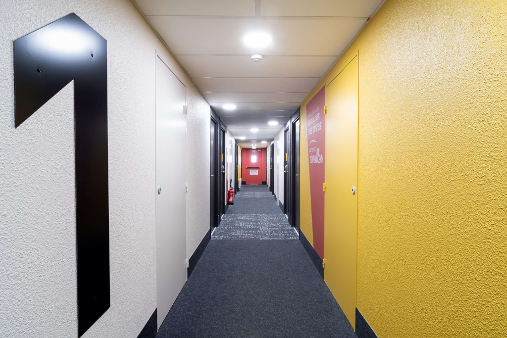 B&B HOTEL CHATEAUROUX Aéroport