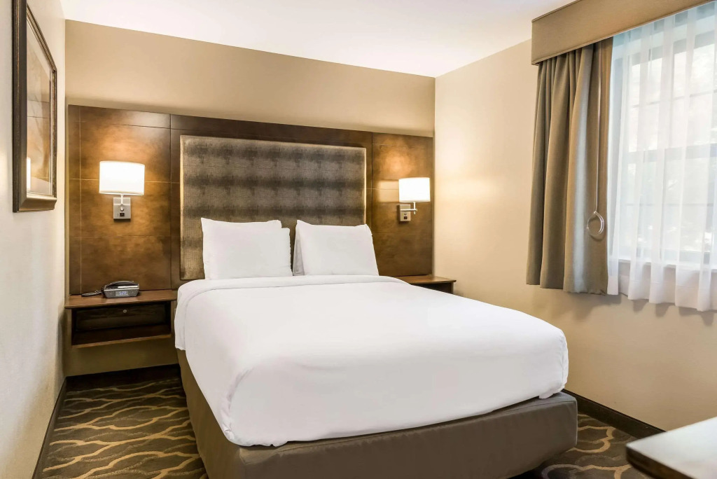 Country Inn & Suites by Radisson, Grandville-Grand Rapids West, MI