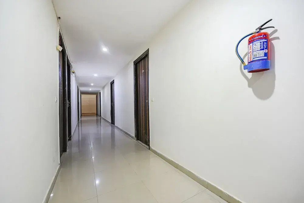 Fabhotel Glorify