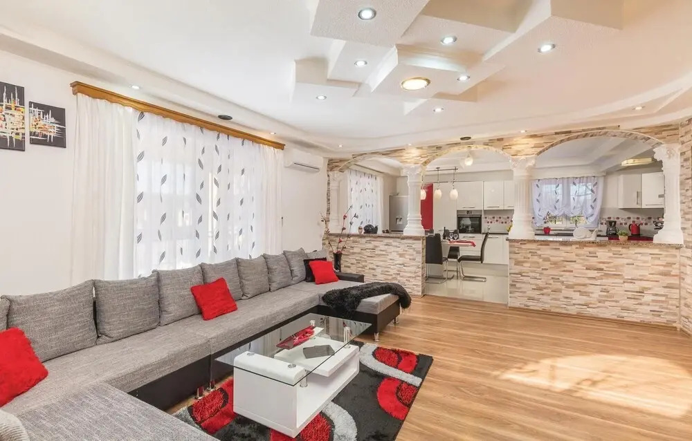 Gorgeous Home In Nedescina