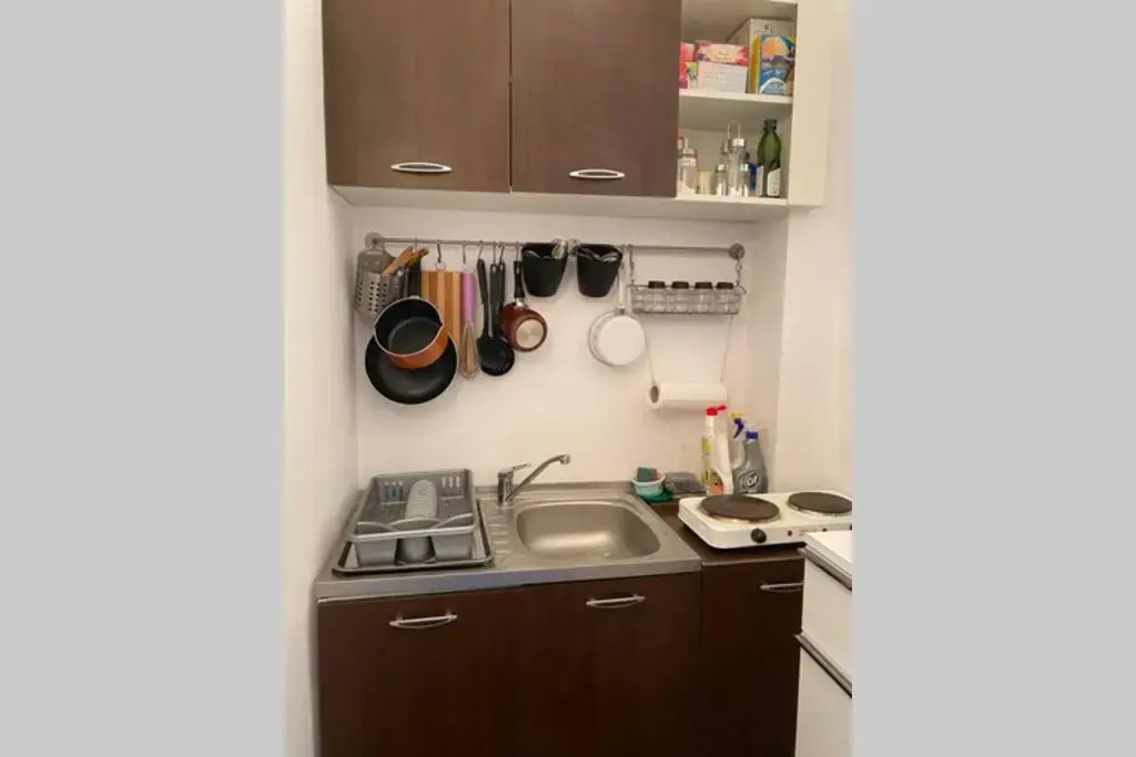 Extremely Quiet and Relaxing Apartment at the 4th Floor - No Elevator