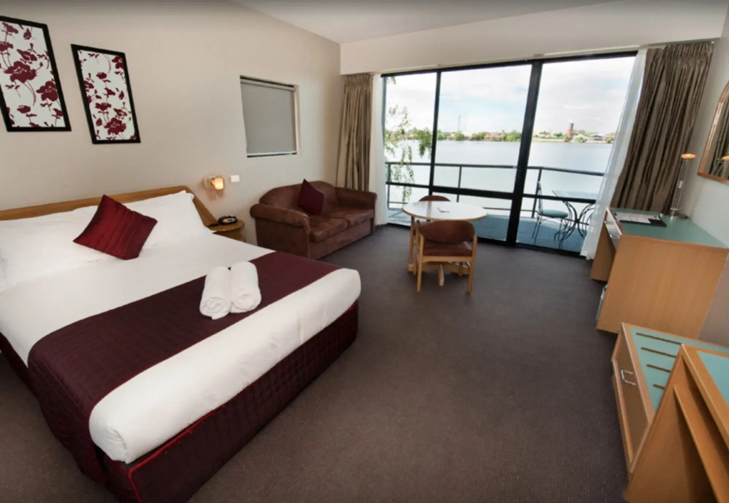 Clubmulwala Resort