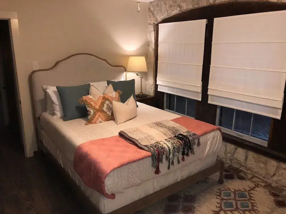 Casa Dealamo Beautiful 2 bd 1 ba Sleeps 6!