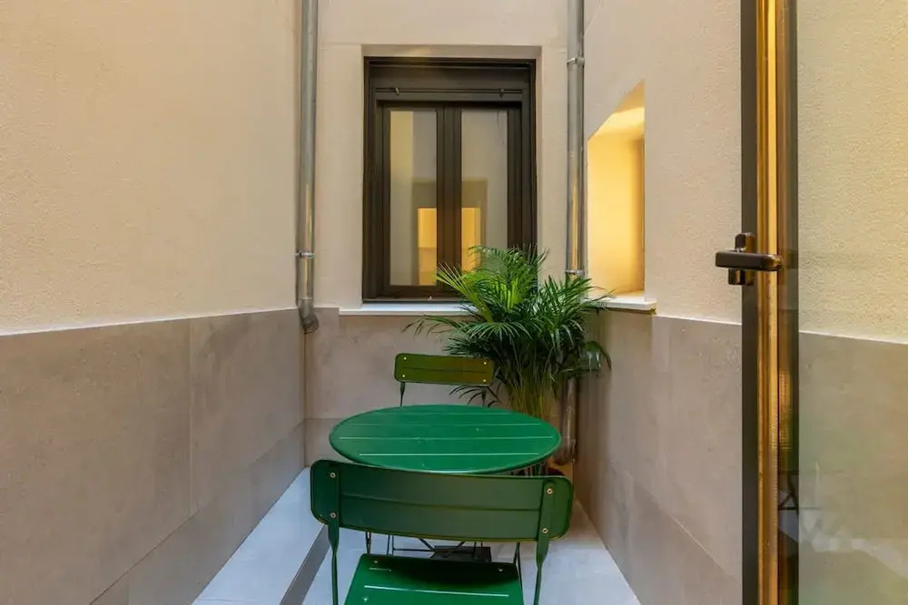 w Amazing Loft at Palacio Real