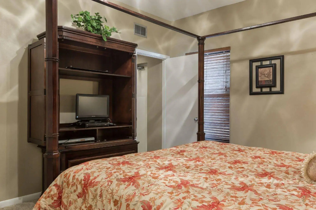 Phoenix Condominiums by Vacasa