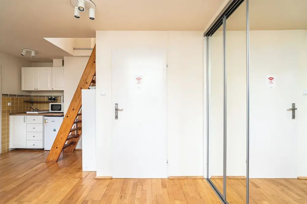 RentPlanet - Apartament Garbarska