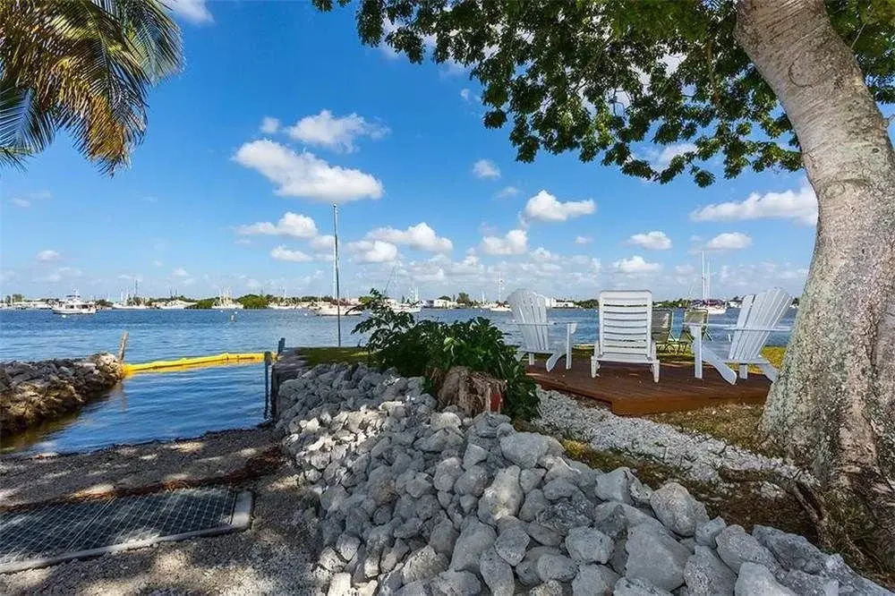 Sea la Vie 3 Br home with Pool Hot Tub by RedAwning