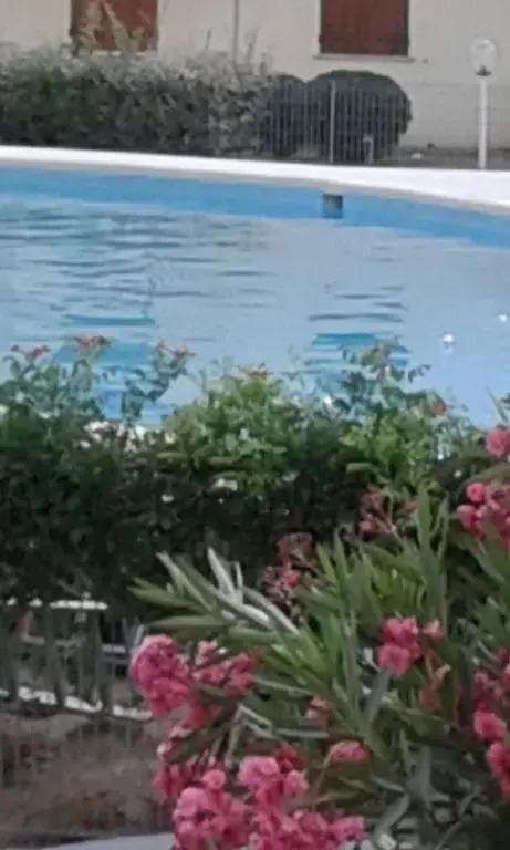 Residence lido con piscina fronte mare